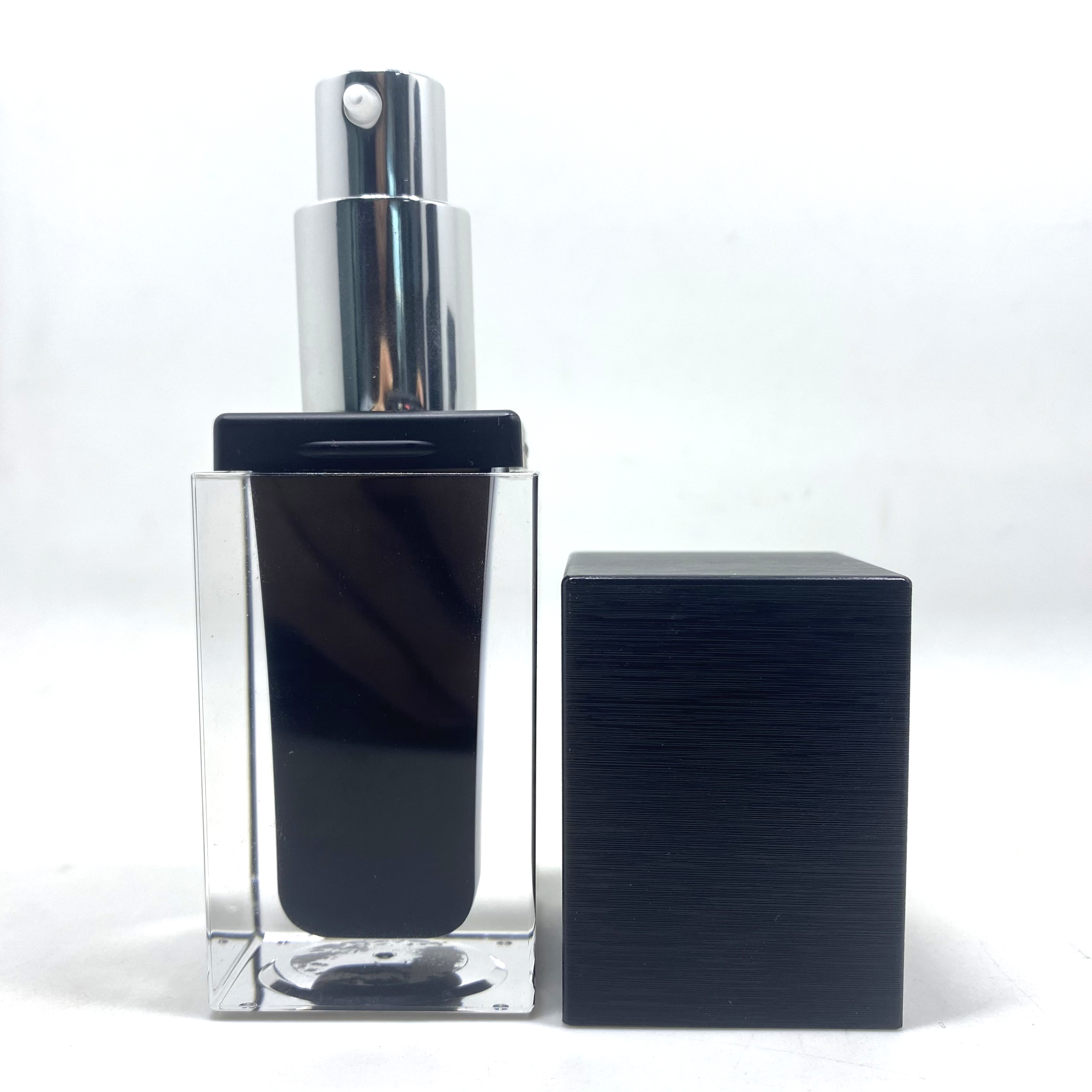 Customized Sell Well 15ml 30ml 50ml Luxury Square Black Cosmetic Acrylic Lotion Pump Bottle cosmetic packaging