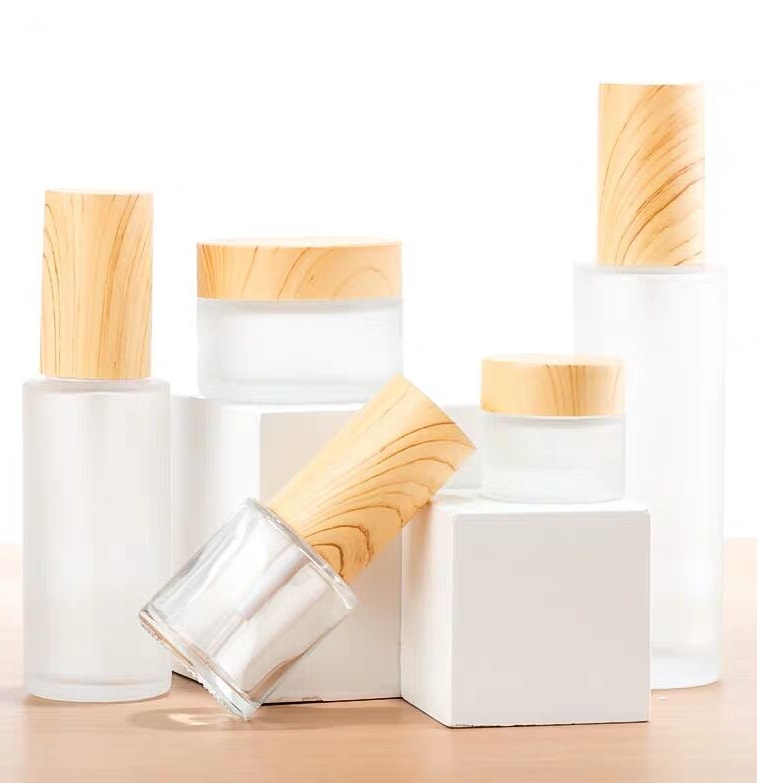 Customized Simple Frosted Lotion Cream Essence Water Bottles and Packaging in Glass