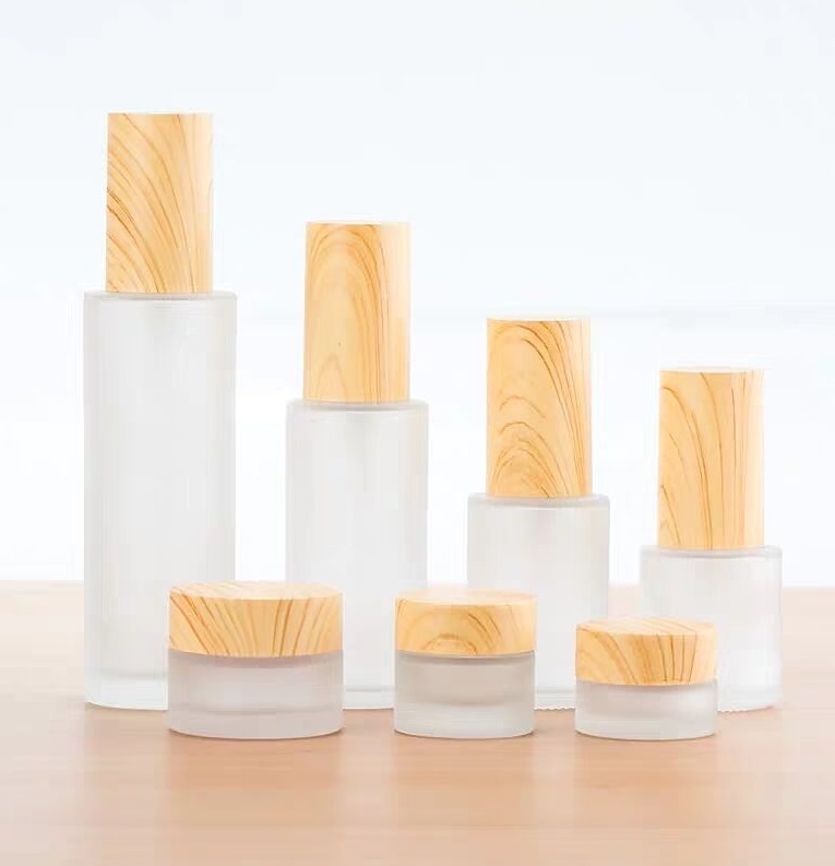 Customized Simple Frosted Lotion Cream Essence Water Bottles and Packaging in Glass