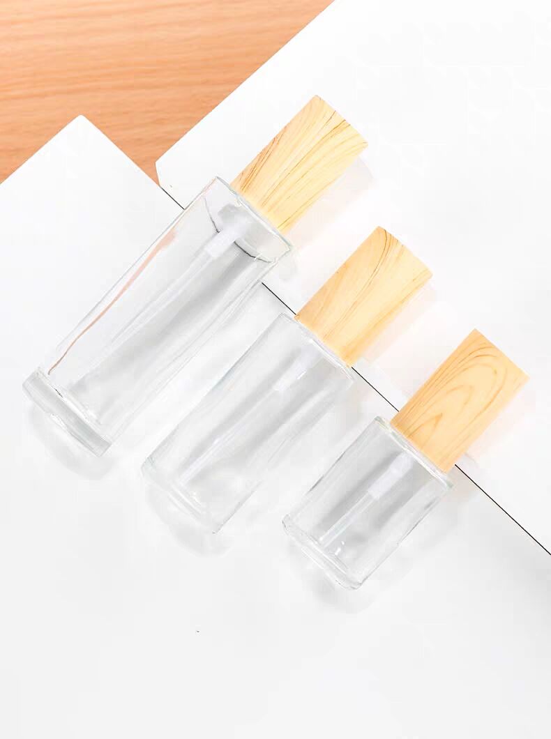 Customized Simple Frosted Lotion Cream Essence Water Bottles and Packaging in Glass