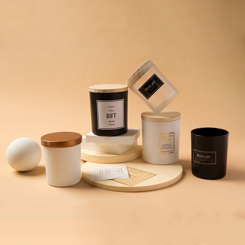 Customized Sticker 220ml 320ml White Black Frosted Bamboo Wooden Lids Glass Candle Jar With Box