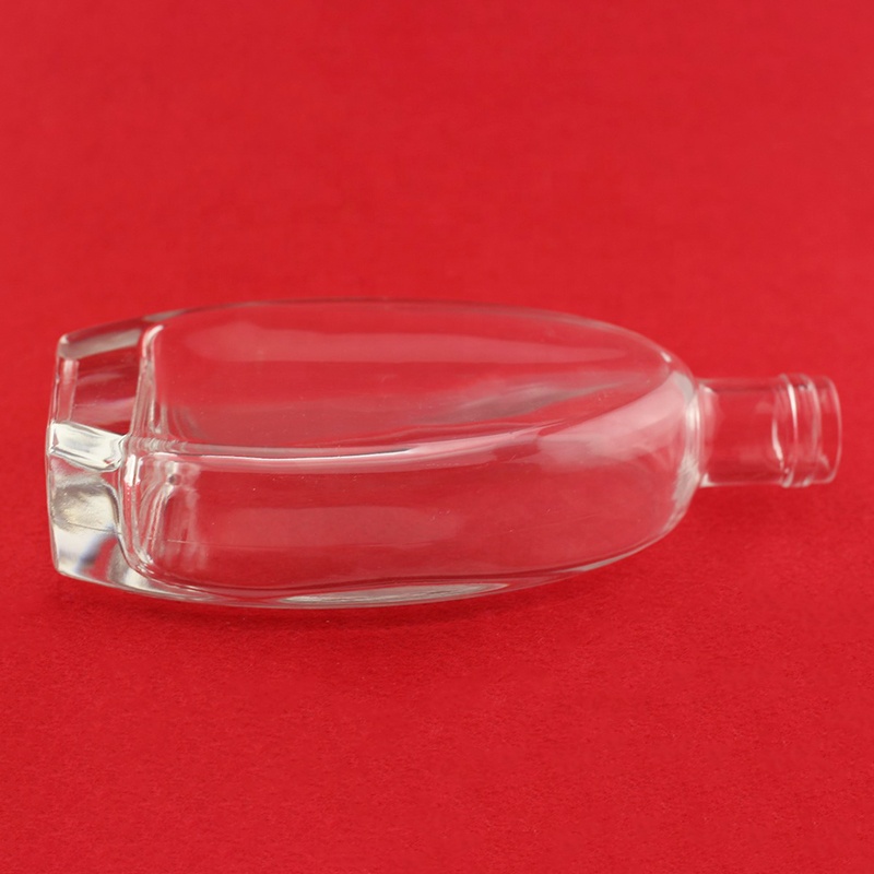 Customized Wholesale 750 ml 700ml 500ml Rum Vodka Whiskey Tequila Gin Clear Glass Bottles With Cork Top
