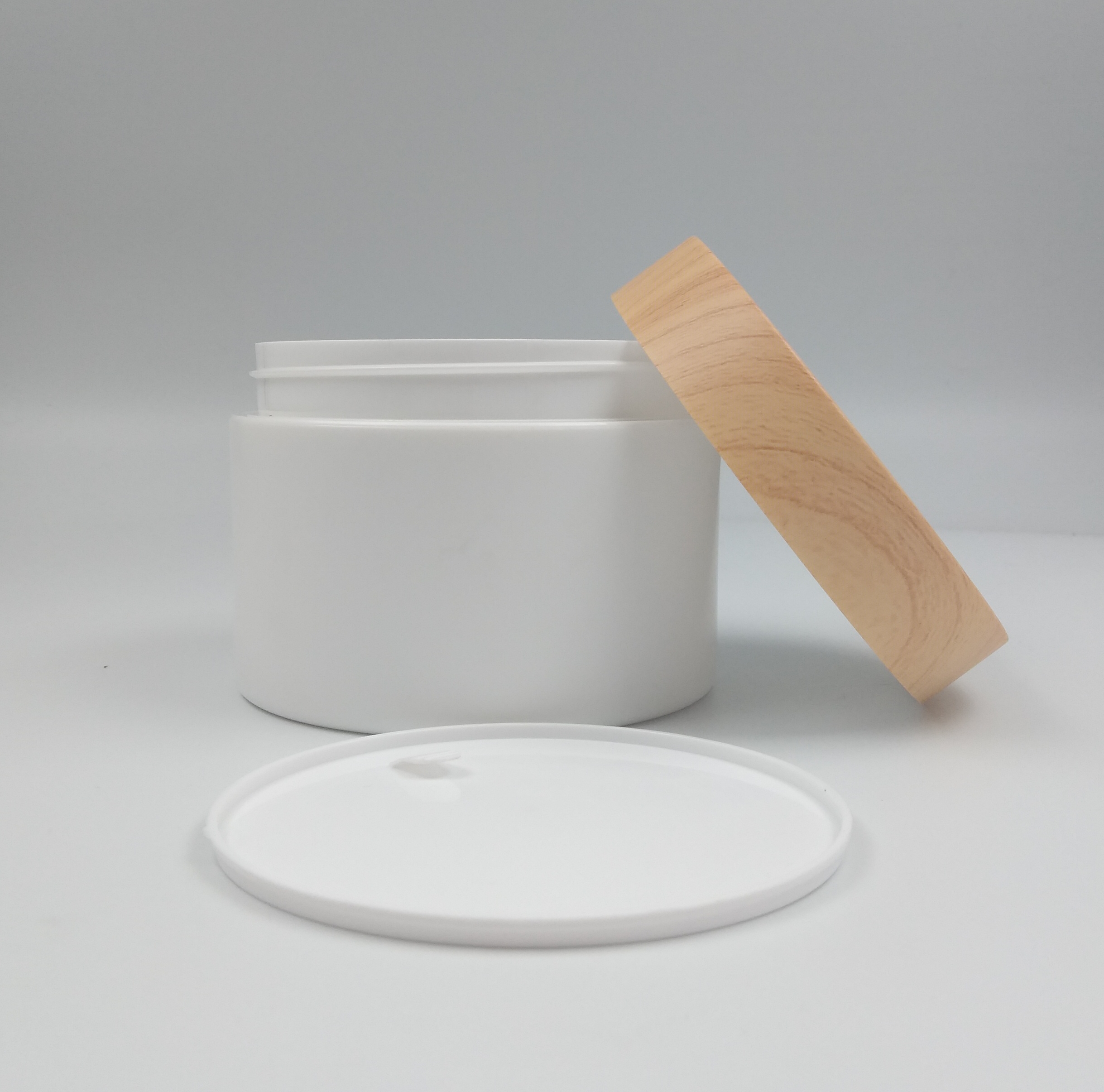 Customized color round shape 10g 20g 50g 100g 150g 200g 250g heavy wall skin care cream jar with gasket