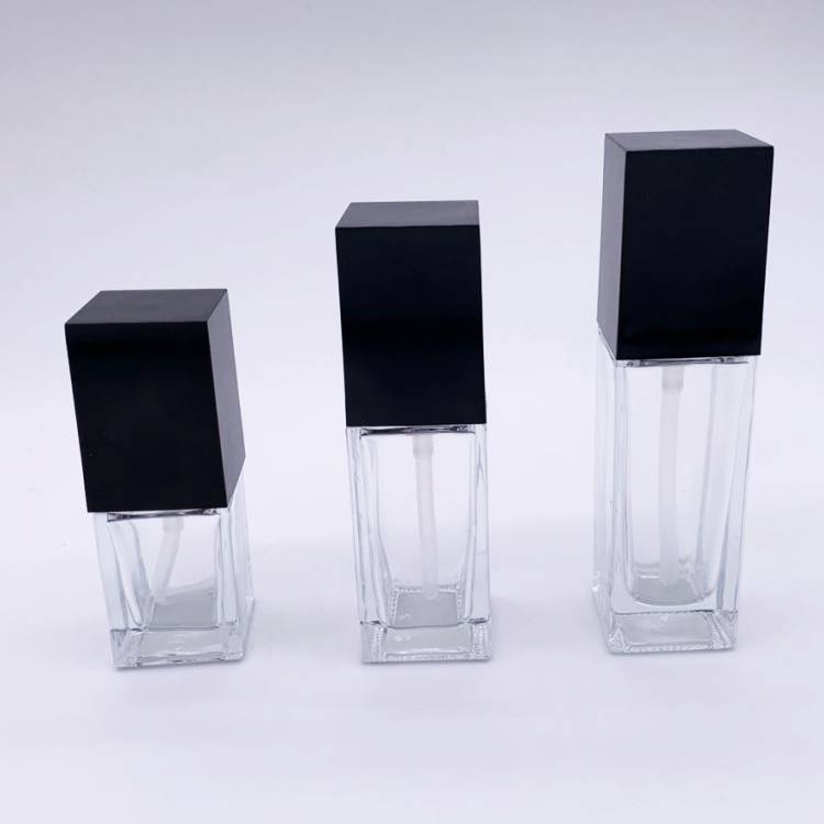 Customized cosmetic glass bottles 30ml, square foundation liquid bottles empty bottles