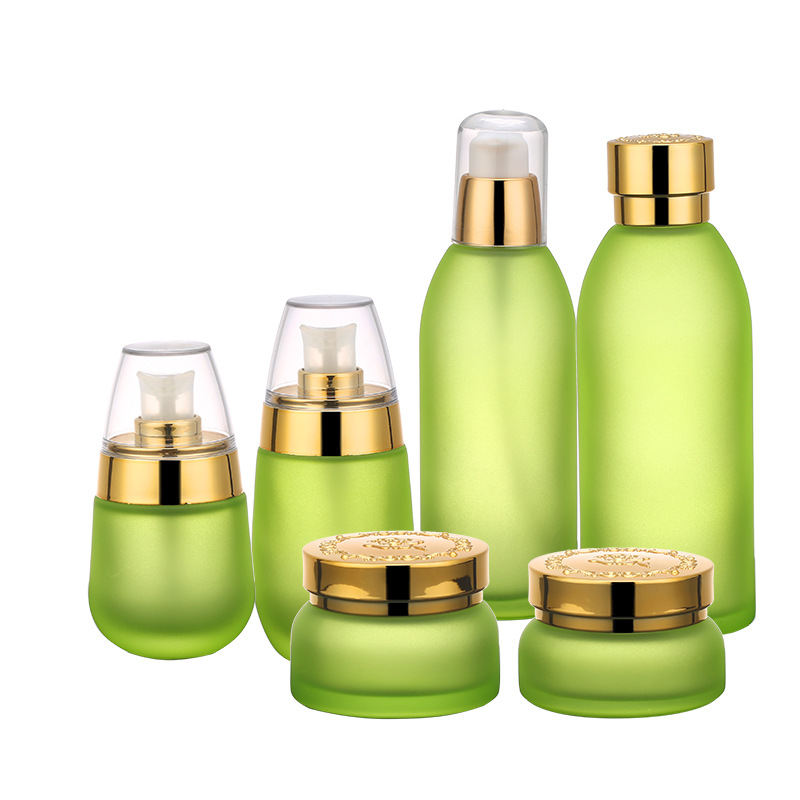 Customized empty cosmetics face cream glass jars with silver gold cap
