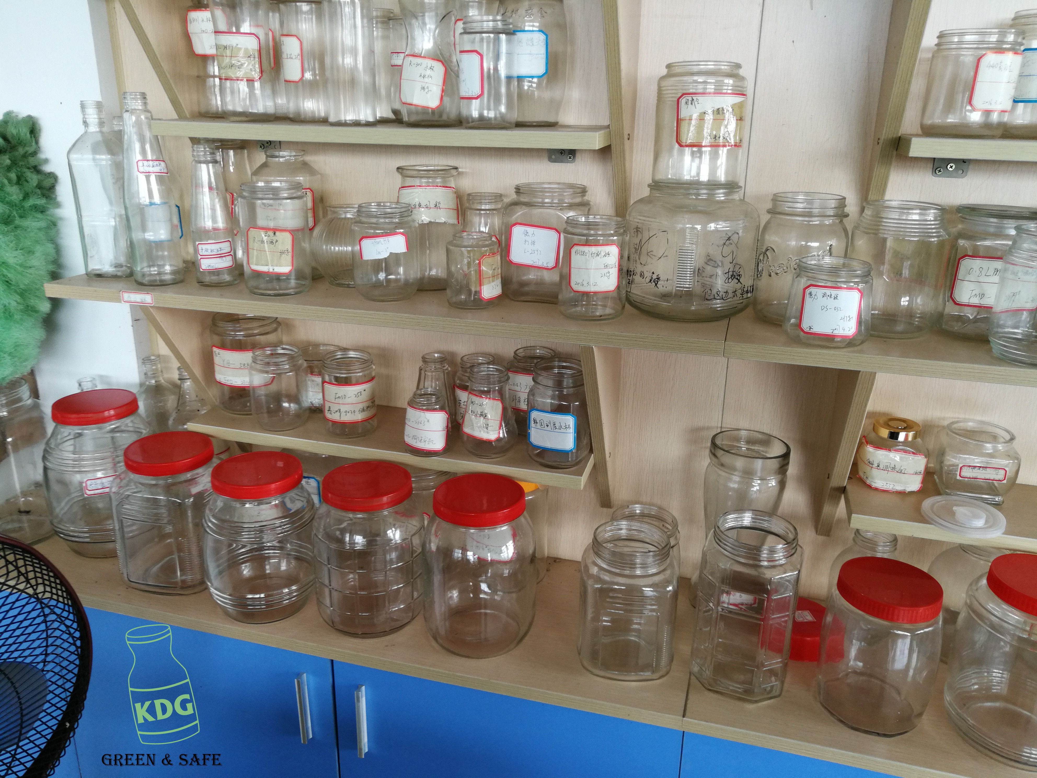 Customized food packaging 450ml 950ml 1500ml 2000ml Lead free fruit big glass jar