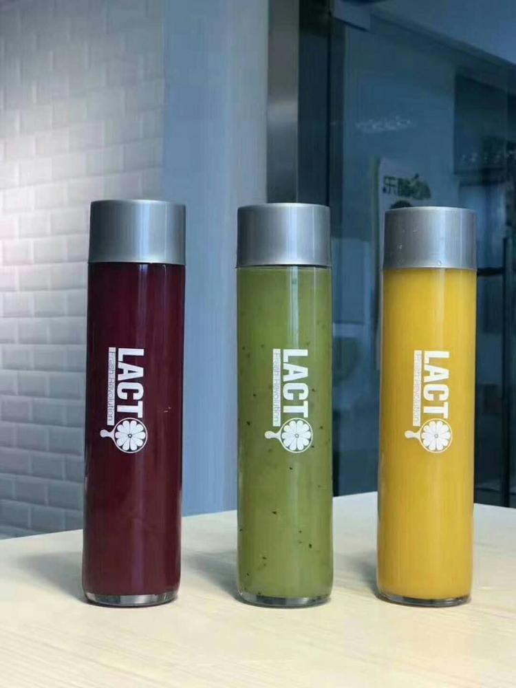 Customized glass water bottle glass sport water bottle with screw lid voss glass bottle with custom logo print