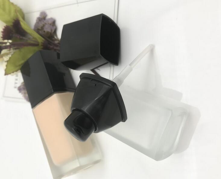 DIY 30Ml Duckbill Foundation Bottle Isolation Cream Cosmetic Packaging Bottle Frosted Glass Square Bottle
