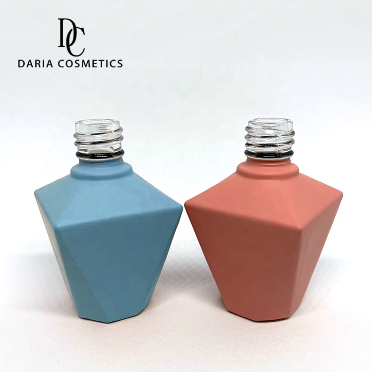 Daria Cosmetics diamond factory price free sample print logo 15ml empty gel nail polish bottles with diamond silver lids