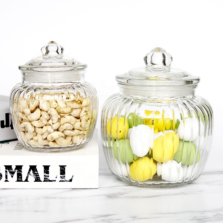 Decorative 650ml Round Glass Storage Jar With Glass Lid For Candy