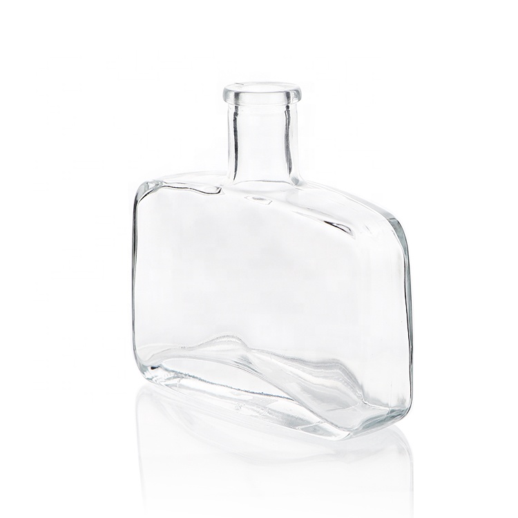 Decorative Flat Square Fragrance Accent Bottle Reed Glass Large Diffuser Bottle With Cork Stopper