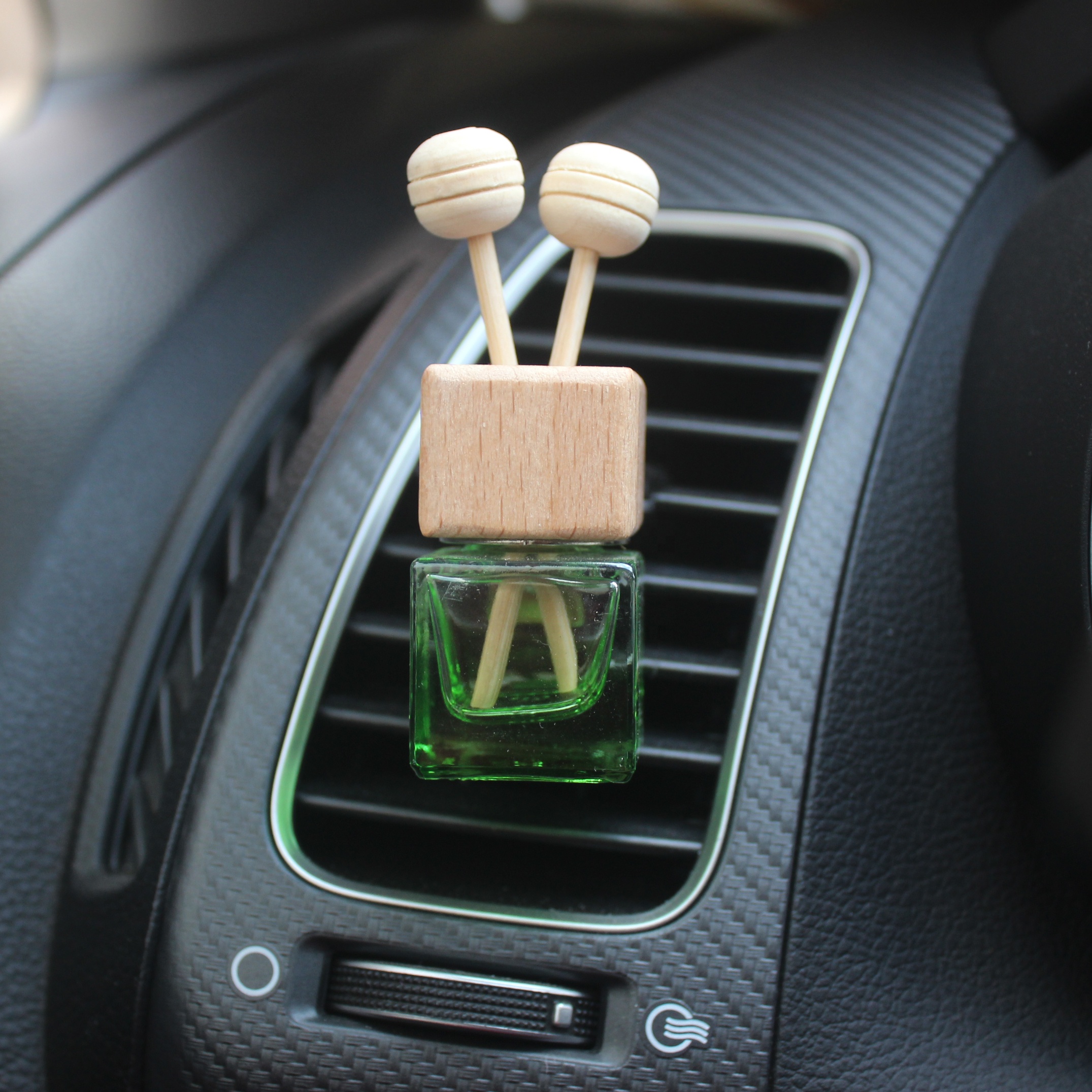 Design your own perfume bottle car perfume seat air freshener fragrance small unique car perfume bottle outlet vent clip