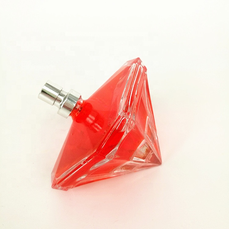 Designer 100ml Decorative Elegant Premium Lady Diamond Shape Spray Crystal Perfume Bottle