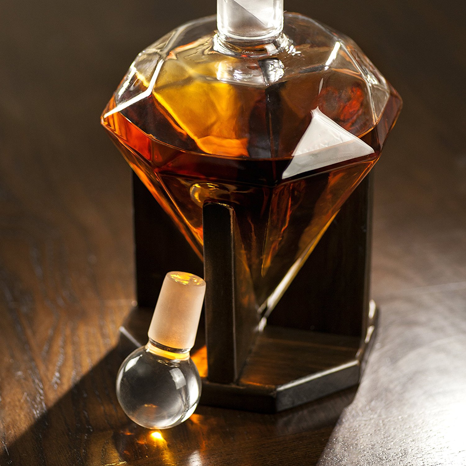Diamond shape Decanter For Whiskey/ Liquor Rum Bourbon Vodka wine Tequila Decanter