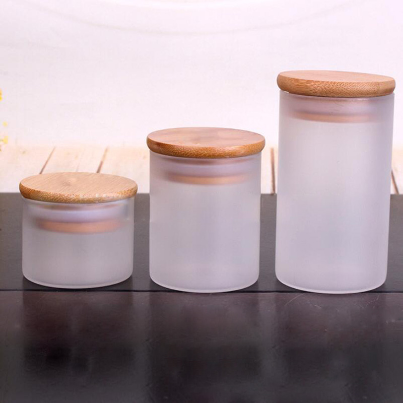 Different sizes shape high borosilicate food packaging wooden lid kitchen storage glass jar