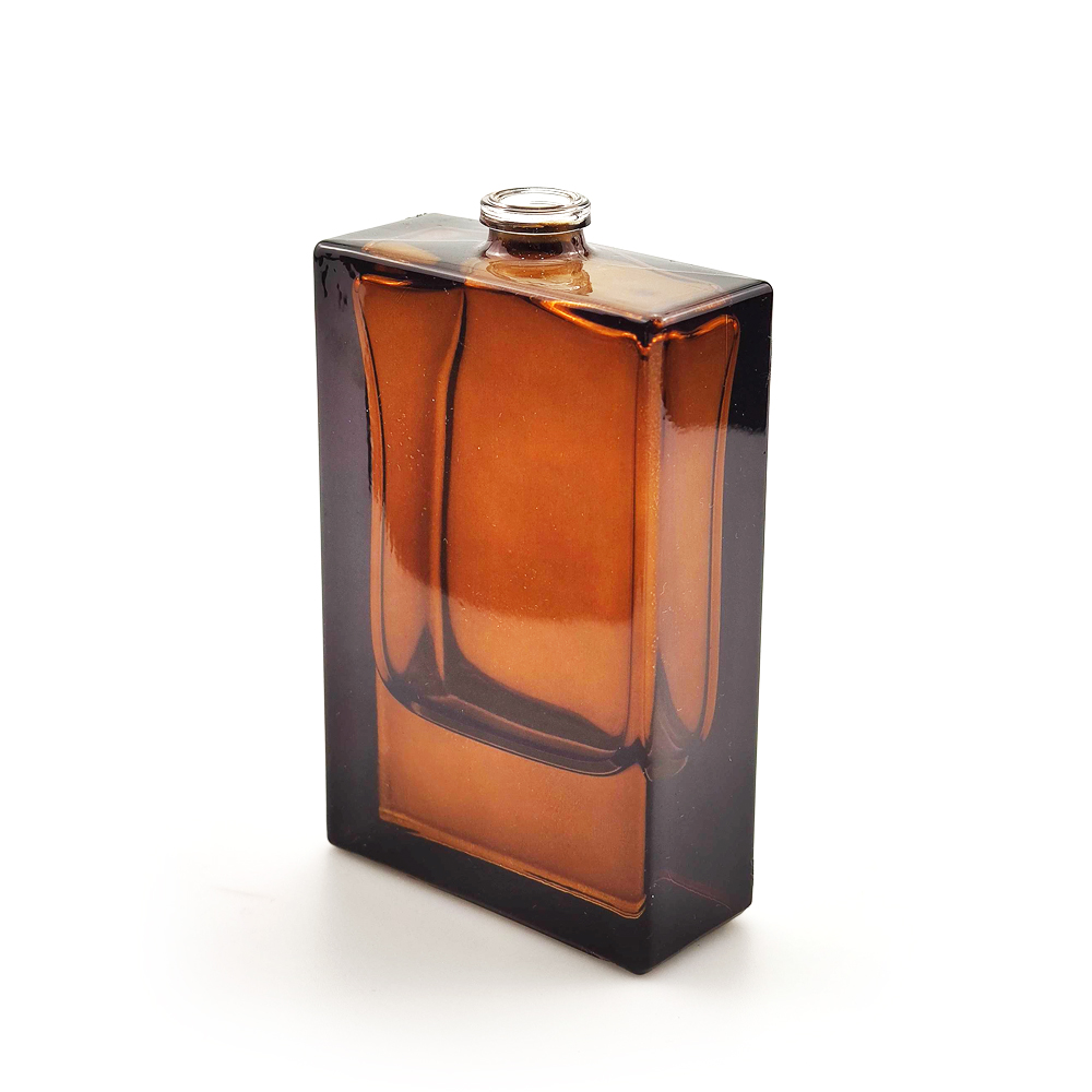 Dongguan factory wholesale low MOQ luxury amber colored spray glass perfume bottle with shiny gold zamak cap