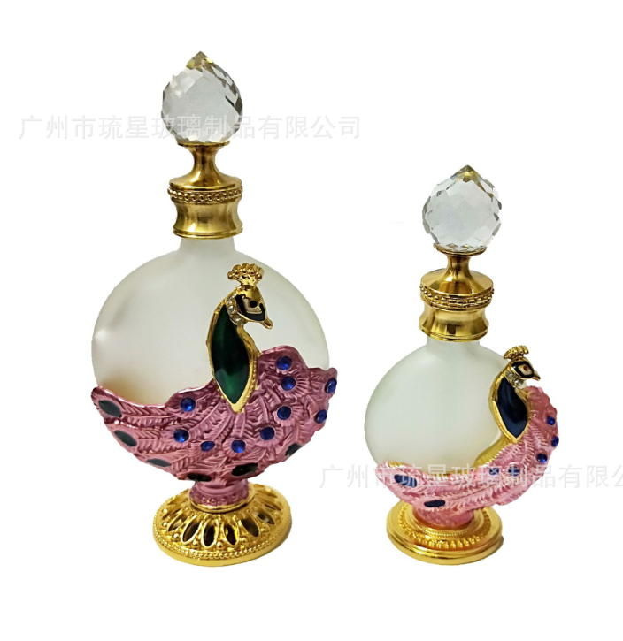 Dubai hot sale empty luxury 15ml 30ml matte glass metal perfume bottle for oil