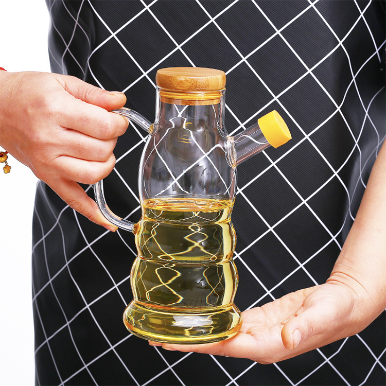 Durable 500ml Glass Olive Oil Bottle /Vinegar Bottle With Bamboo Lid And Measuring Lin