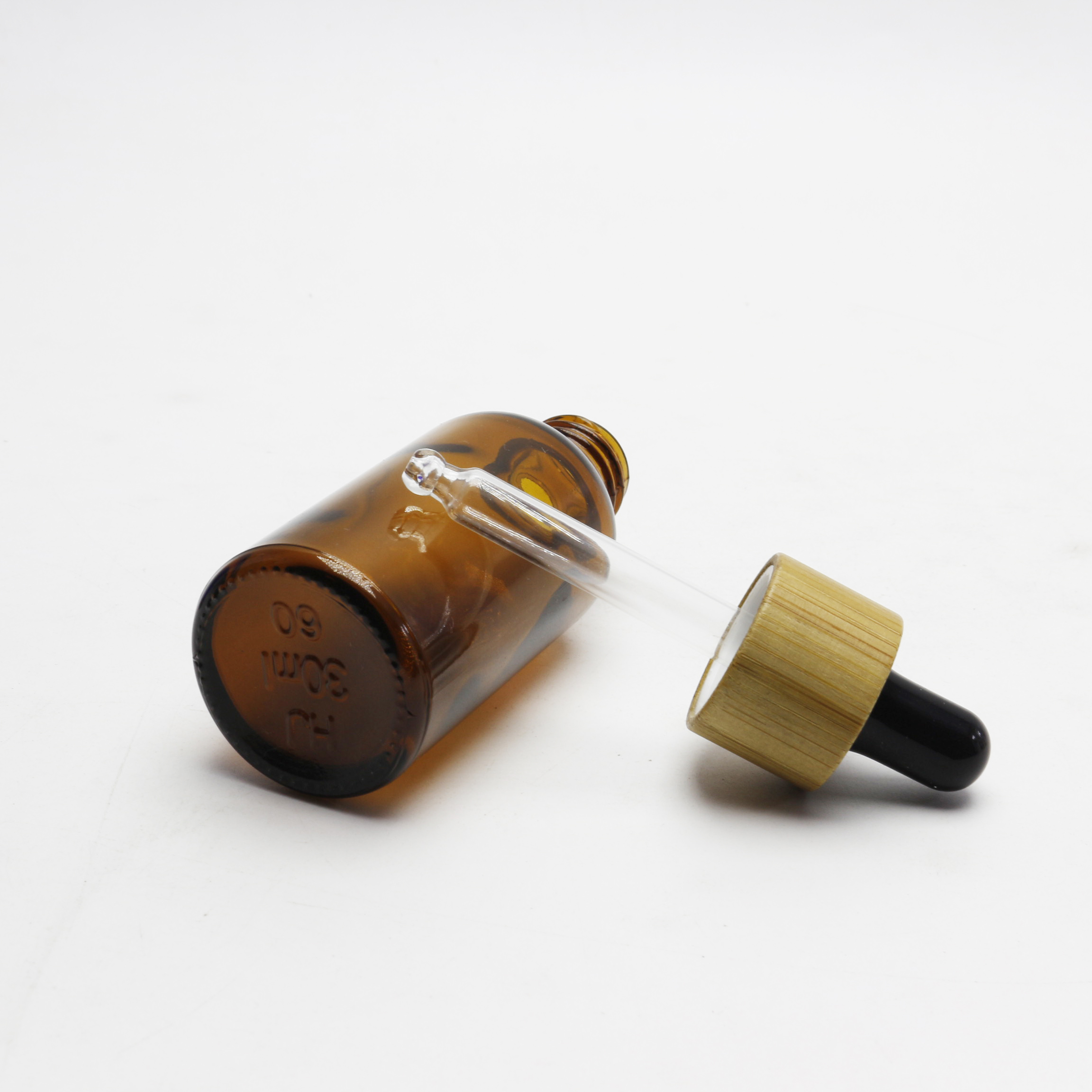 E liquid Essential oil bottle 20ml 30ml 50ml Luxury bamboo lid amber green glass dropper bottle with bamboo cap DB-85AN
