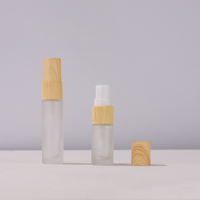 Ebay Supply Scrub Spray bottle 10ml Perfume bottle 5ML wood grain cover refined oil frosted separate bottle