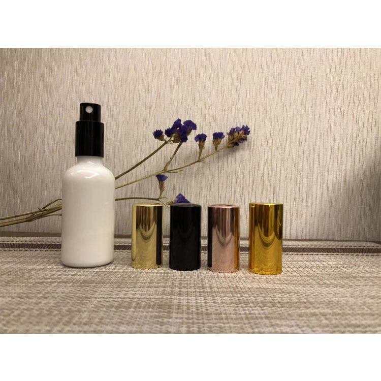 Eco-Friendly Custom Logo Circle Continuous Spray Bottle Fine Mist Spray Bottle Opal Glass Cosmetic Bottle