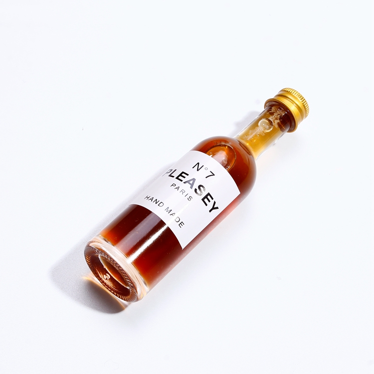 Eco Friendly Custom Mini Round Glass Wine Tequila Bottles With Screw Lid