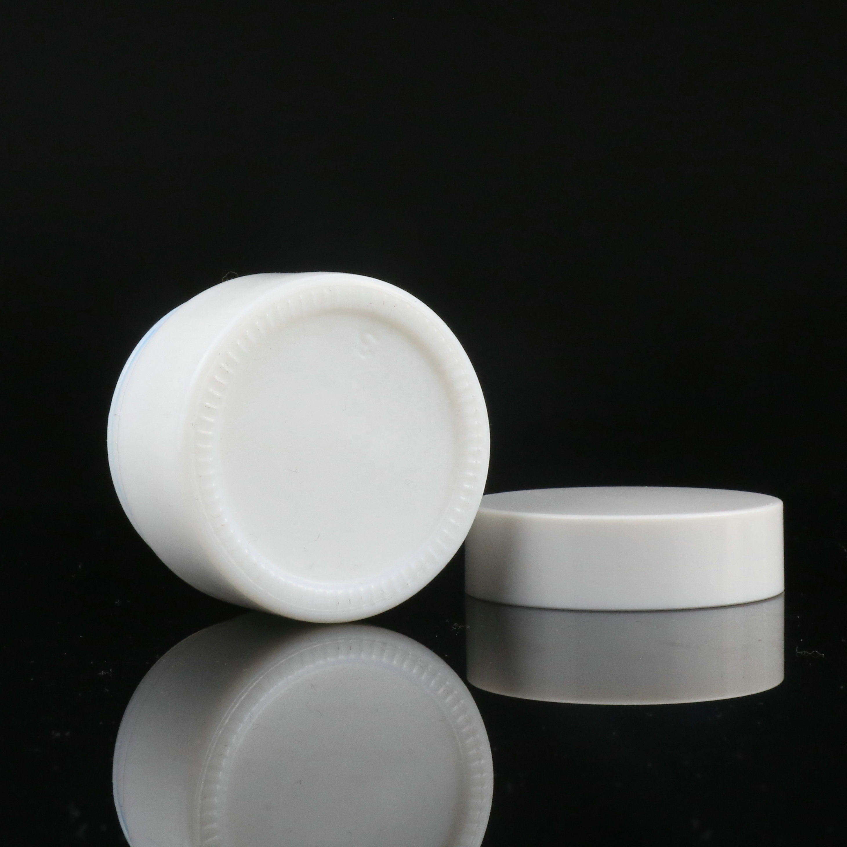 Eco-friendly 20g 30g 50g 100g Flat Cream Cosmetic Container Frosted Round Glass Cream Jar White porcelain Jar for Skincare