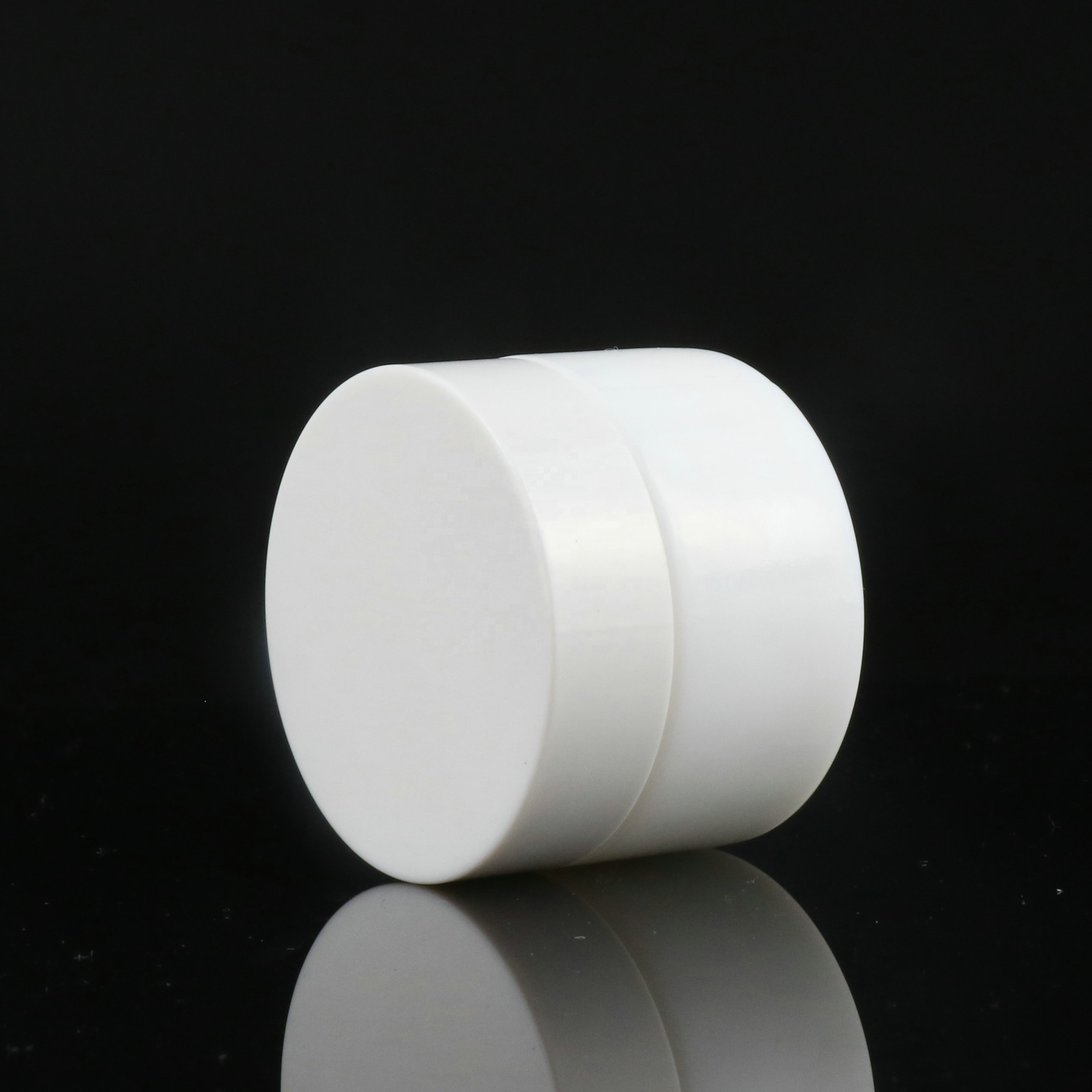 Eco-friendly 20g 30g 50g 100g Flat Cream Cosmetic Container Frosted Round Glass Cream Jar White porcelain Jar for Skincare