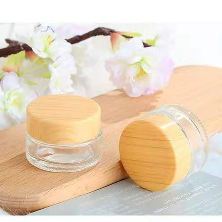 Eco friendly 30g 50g frosted transparent Refillable Glass Face Cream Pot Cosmetics Container Jar with bamboo cap