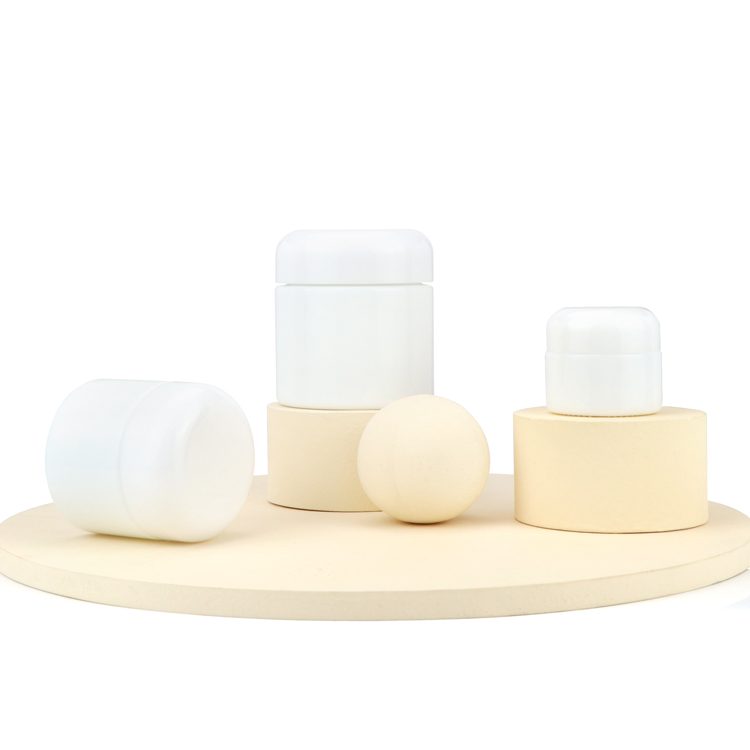 Eco friendly round 5g 50g 100g empty white ceramic cream jar packaging luxury cream jars with lip