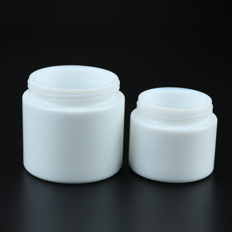 Eco friendly round 5g 50g 100g empty white ceramic cream jar packaging luxury cream jars with lip