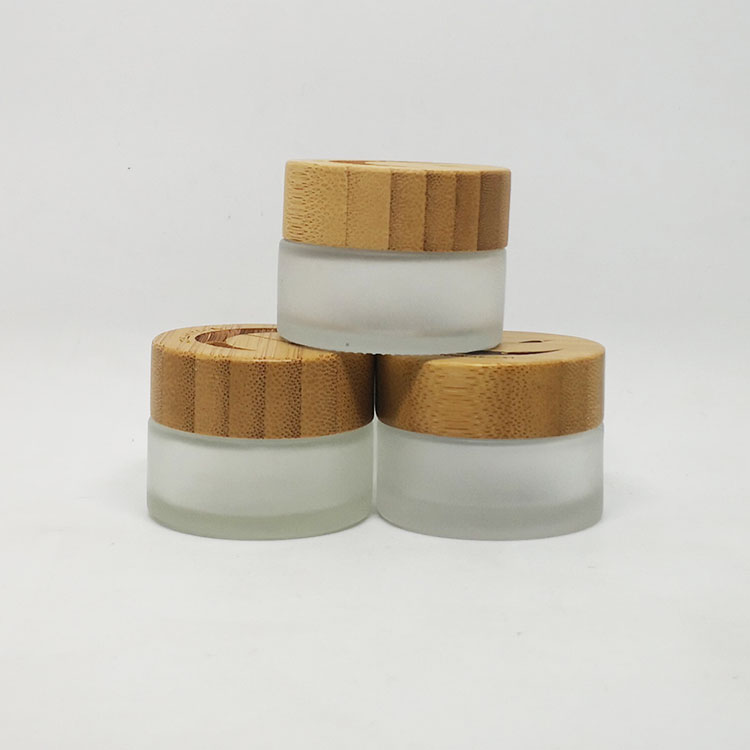 Elegant engraving lid 50g frosted bamboo jar cosmetics for cream packaging