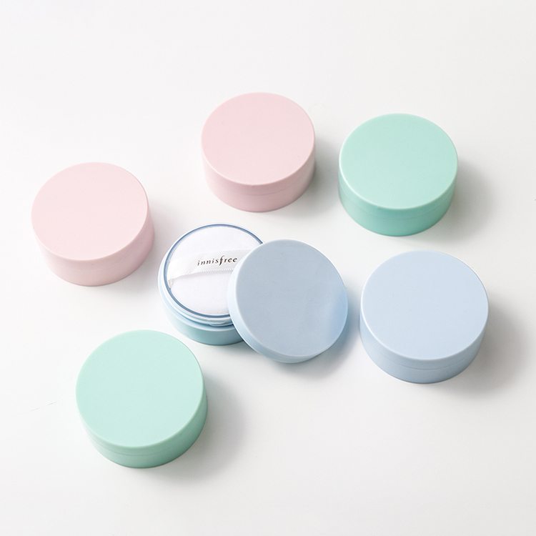 Empty 10g 30g 50g cosmetic clear green pink blue plastic 5g 5ml powder jar with a sifter