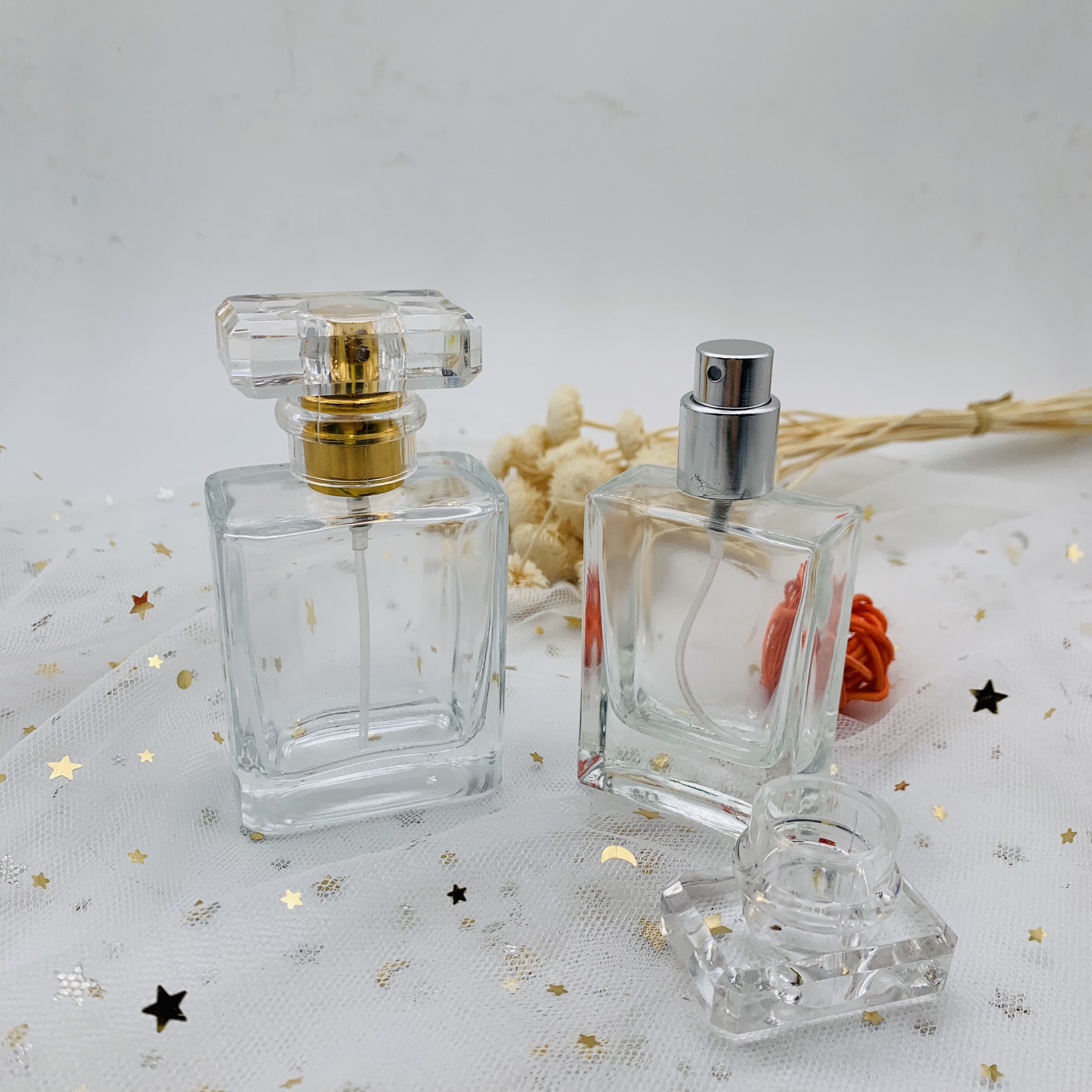 Empty 30Ml 50Ml Square Glass Perfume Spray Bottle With Aluminium Atomizer