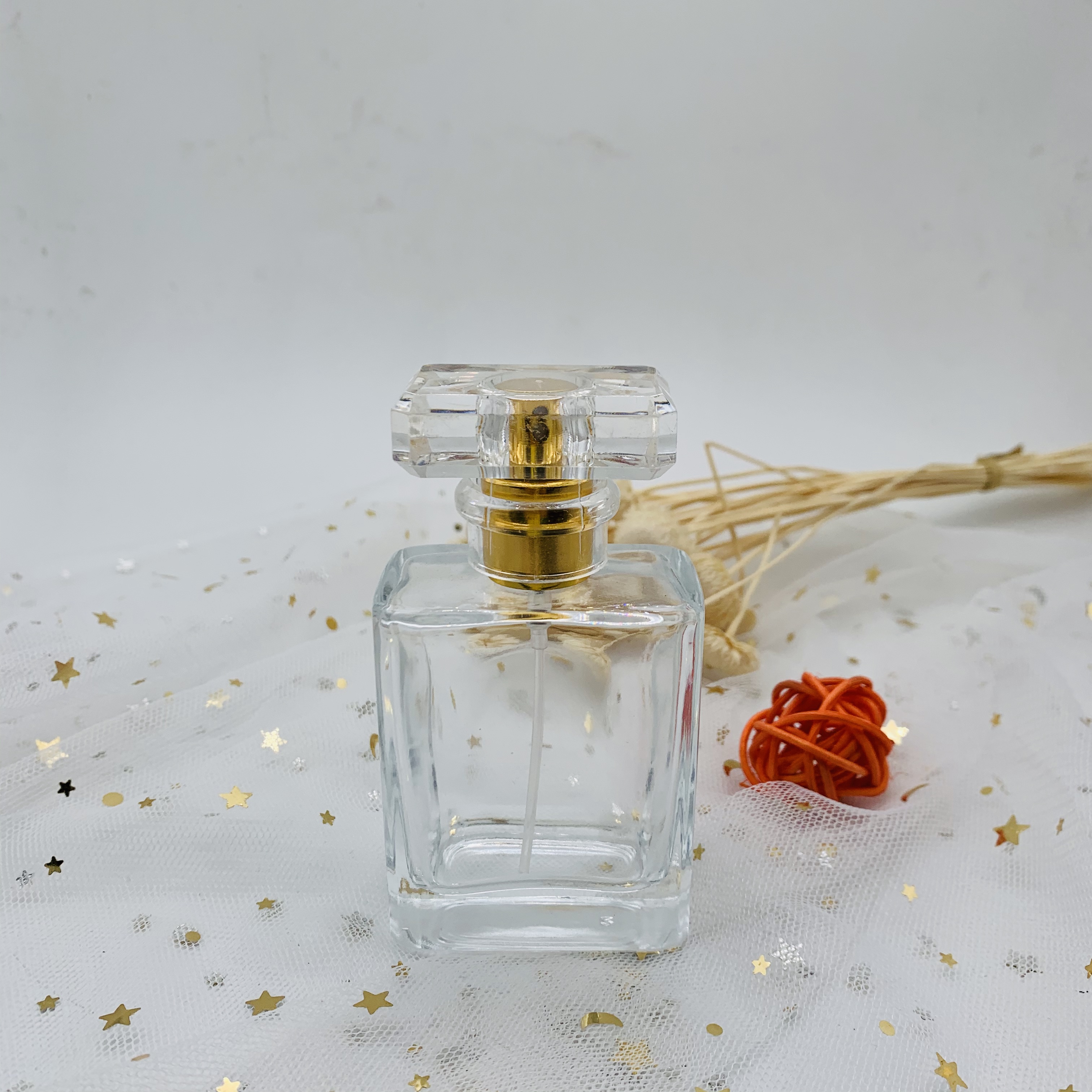 Empty 30Ml 50Ml Square Glass Perfume Spray Bottle With Aluminium Atomizer