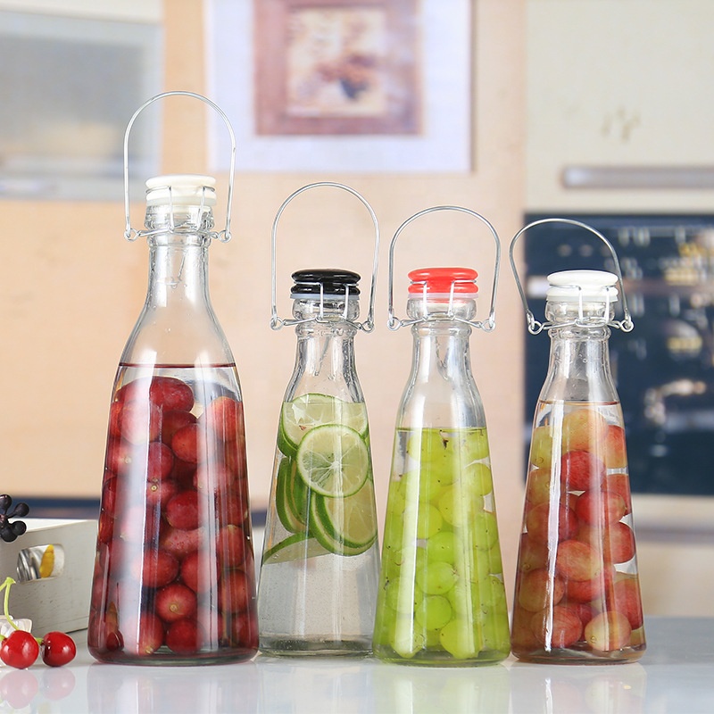 Empty 500ml 1000ml beverage bottle