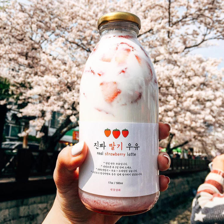 Empty 500ml Round Glass Milk /Juice /Milk Tea Bottle With Aluminum Cap