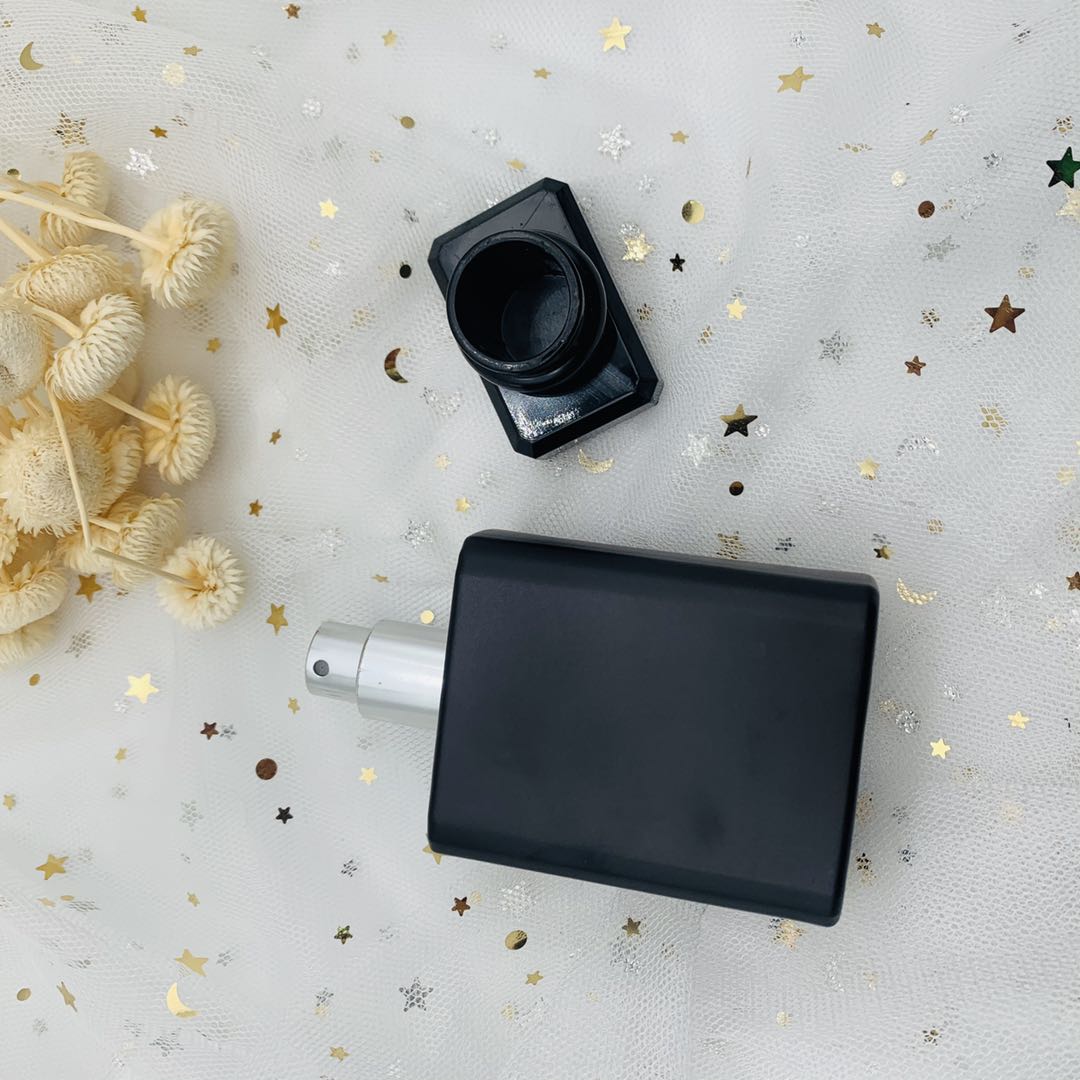 Empty 50ml black matte glass perfume spray bottle
