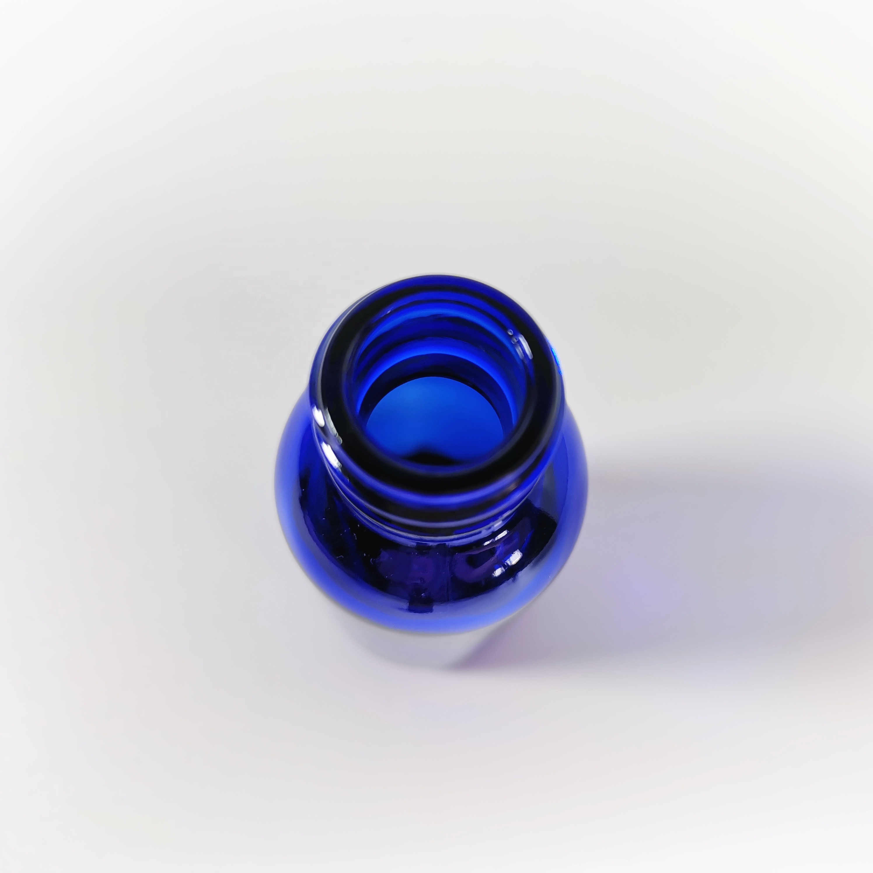 Empty Amber Blue Round 30ml Mini cosmetic essential oil glass bottle with dropper