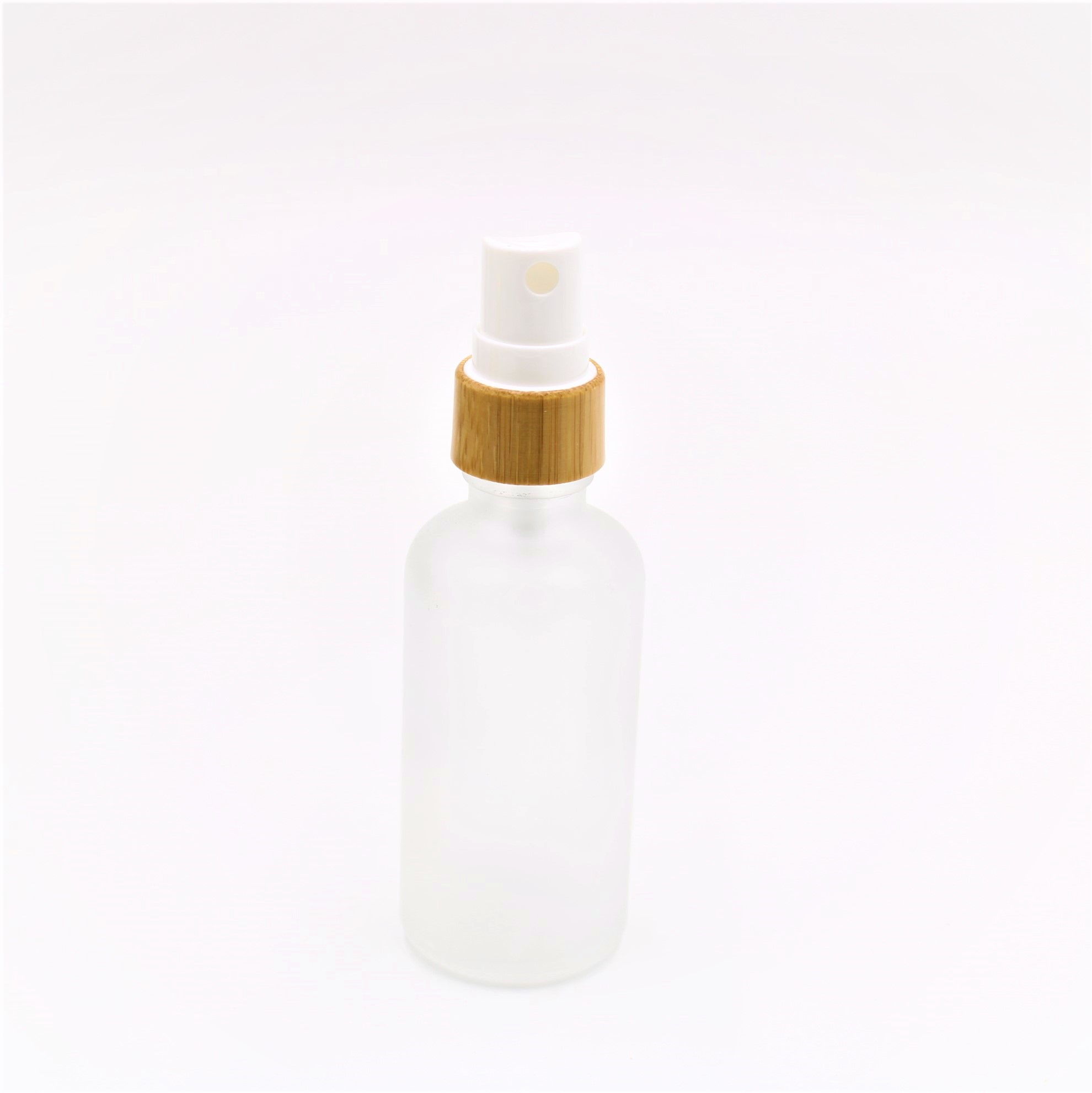 Empty Boston 50 ml 120 ml round spray glass bottle, bamboo cap