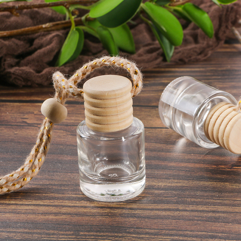 Empty Custom Round Air Freshener Glass Bottles 5ml Refillable Car Hanging Glass Bottle for Car Diffuser Use