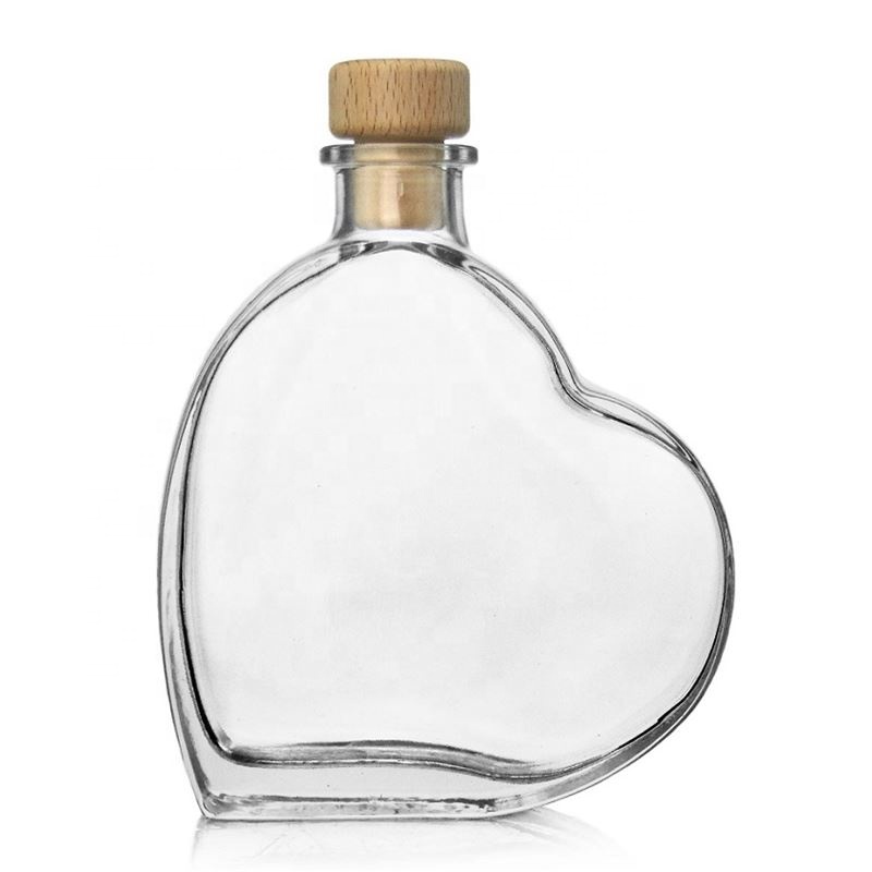 Empty Fancy Heart Shape Flat 250ml Glass Whisky Alcohol Fruit Ice Glass Wine Bottle With Cork Top Or Screw Lid