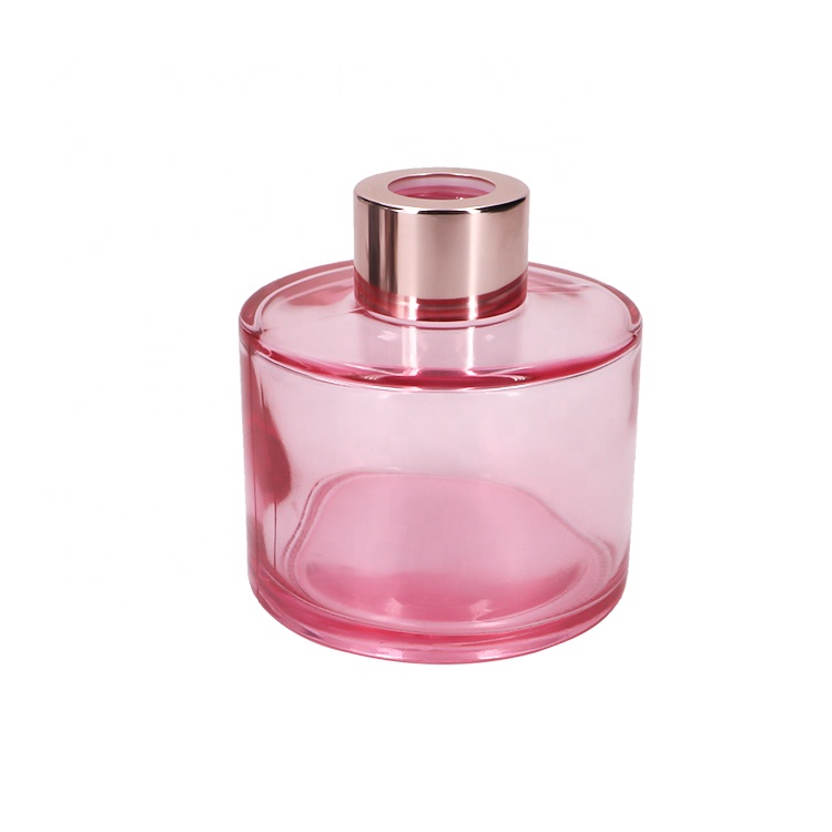 Empty Glass 130ml Refillable Diffuser Bottle With High Quality Cap For Women