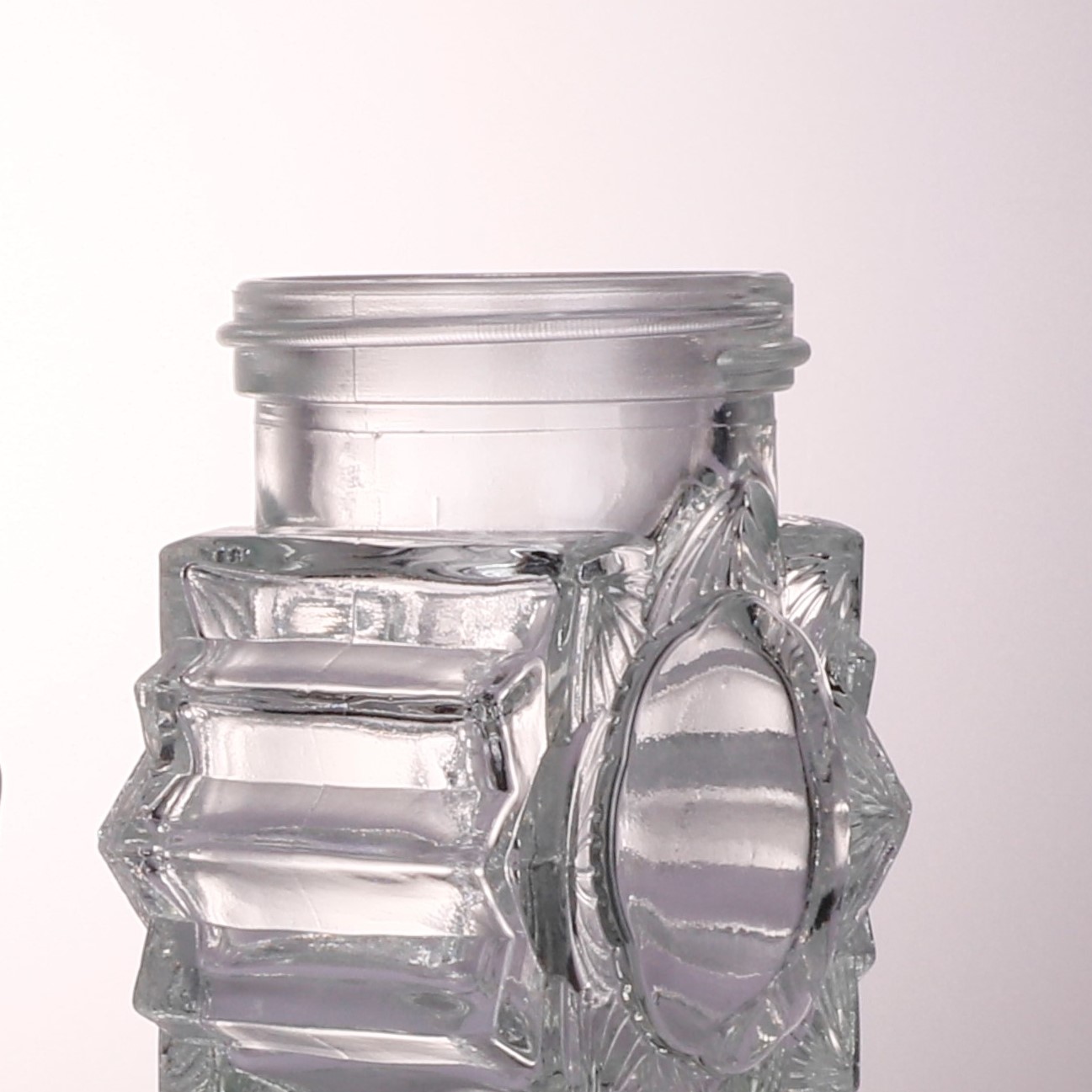 Empty Glear Glass Kitchen Storage Jars for Salt and Surgar with Silver Aluminum Cap