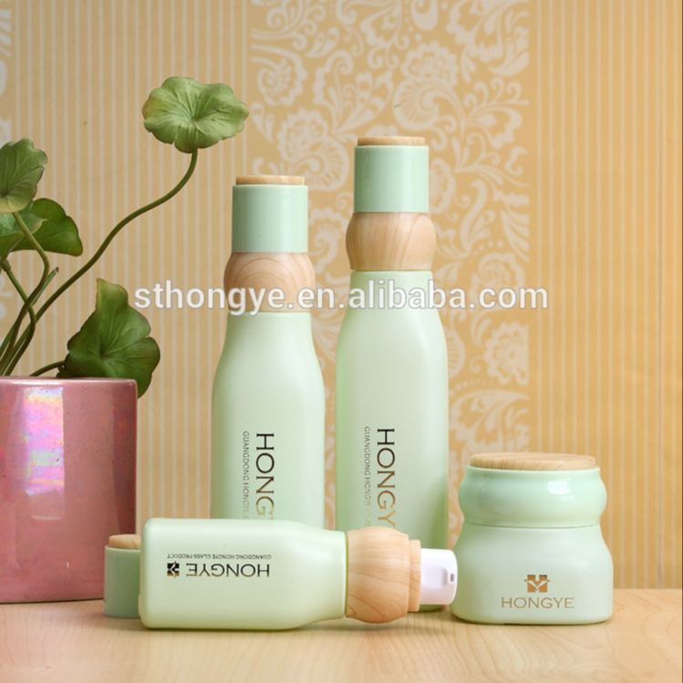 Empty Lotion Spray Bottles Cosmetic Packing for Body Care