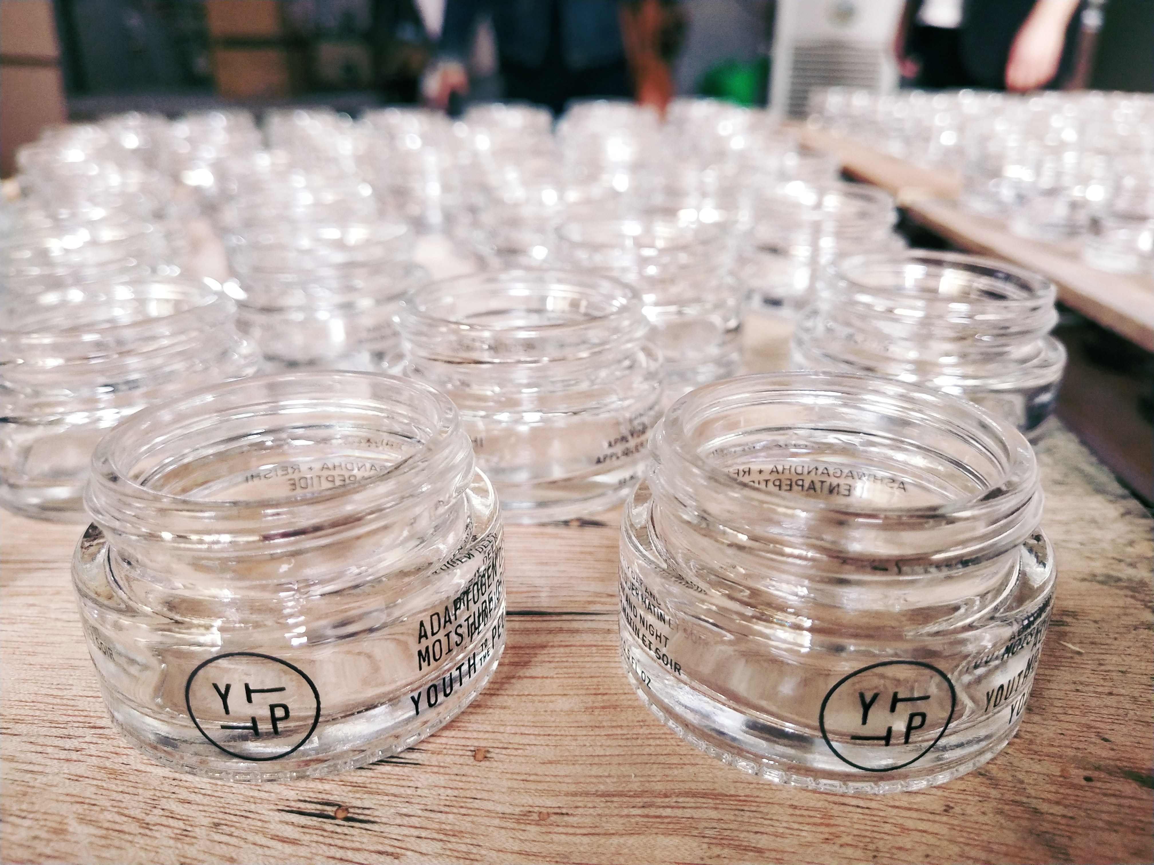 Empty Refillable 4OZ 120ml Clear Makeup Cream Packaging Containers Glass Cosmetic Jar with Wood Bamboo Lid