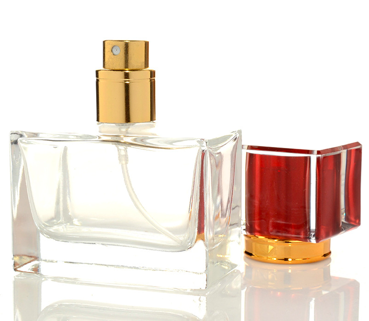 Empty Refillable cosmetic packaging Unique square 30ml perfume bottles with fine mist spray cap