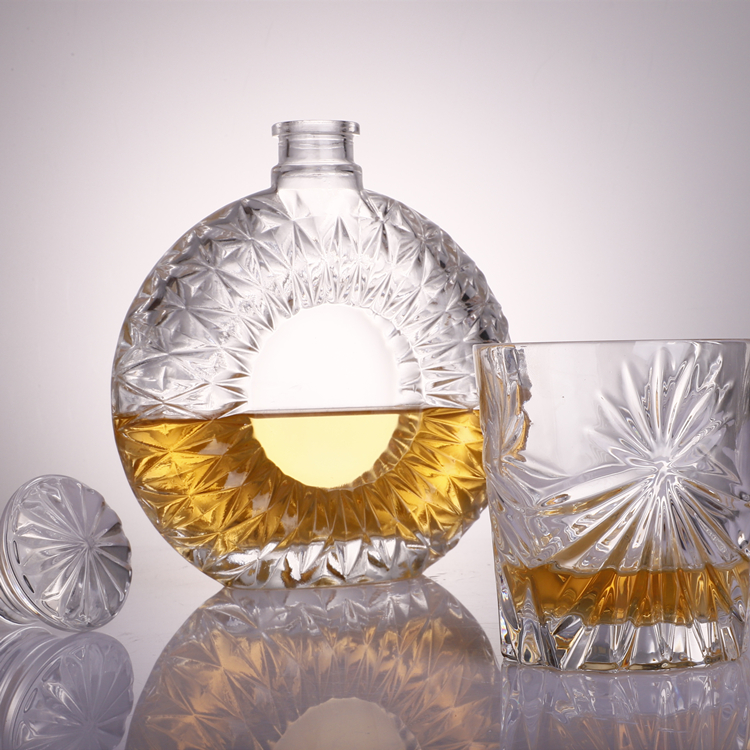 Empty Rum Gin Whisky Spirit Vodka Glass Liquor Bottle with Cork Cap