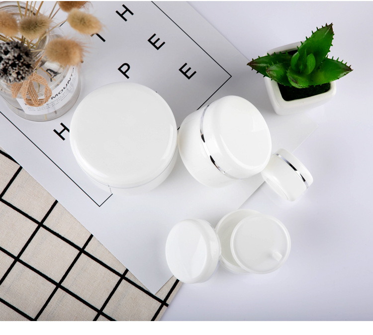 Empty White Silver Edge Portable Refillable Plastic Cosmetic Lotion Cream Jar Makeup Face Container