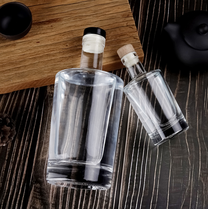 Empty clear 100ml 500ml 750ml glass brandy whiskey gin vodka bottles glass wine liquor bottle with cork